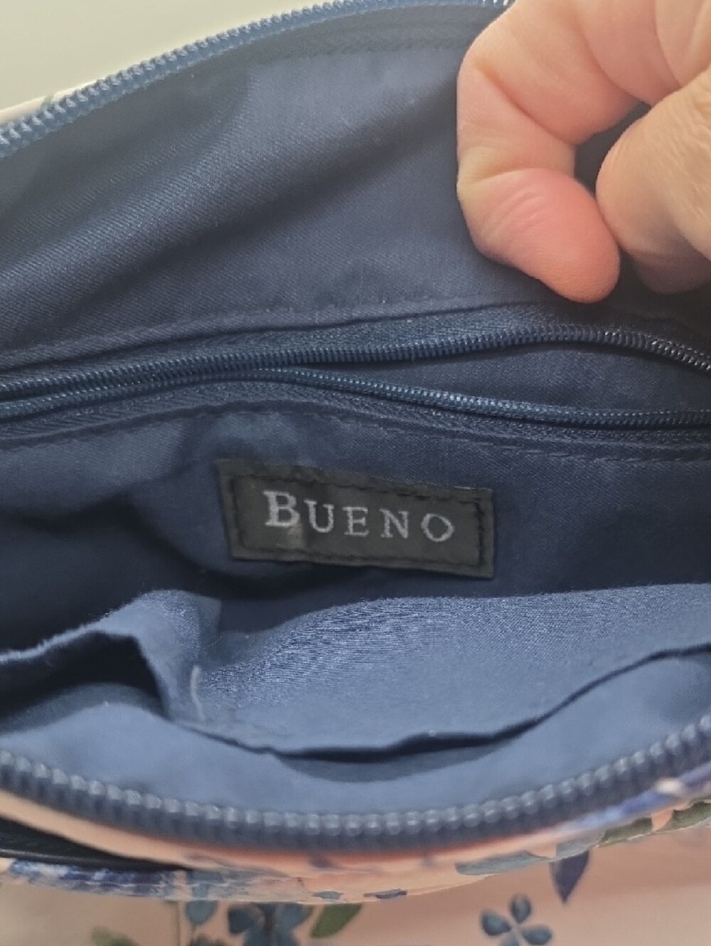 Bueno White Crossbody Bag with Blue Floral Print - Picture 2 of 6